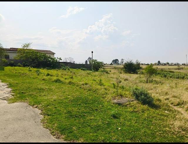 LAND FOR SALE IN HILLCREST